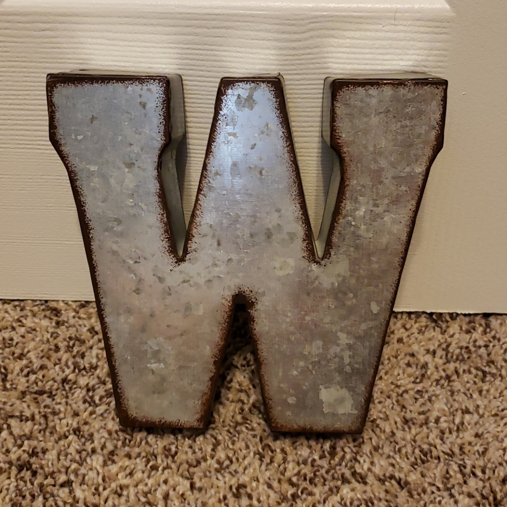 Rustic Metal "W" Decor